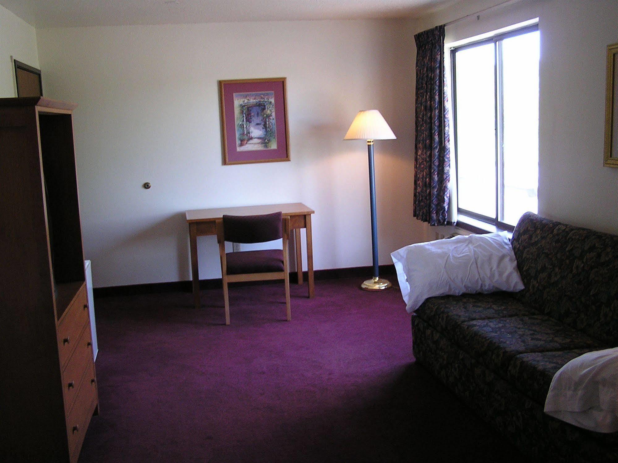 Super 8 By Wyndham Wisconsin Dells Hotel Bagian luar foto